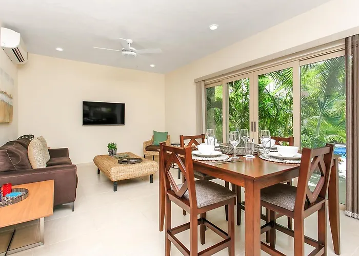 Apartamento Complex With An Alluring Pool & Tropical Vibes By Stella Rentals! *
