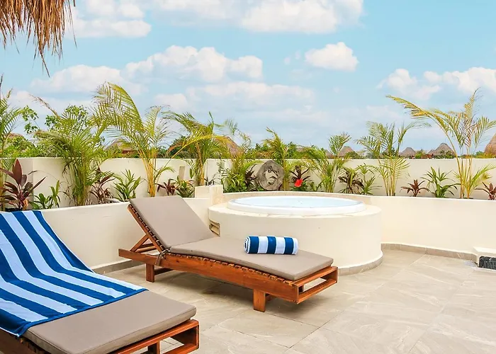 Complex With An Alluring Pool & Tropical Vibes By Stella Rentals! Apartamento Tulum