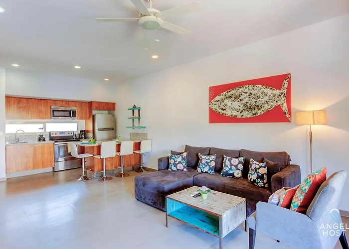 Apartamento Complex With An Alluring Pool & Tropical Vibes By Stella Rentals!