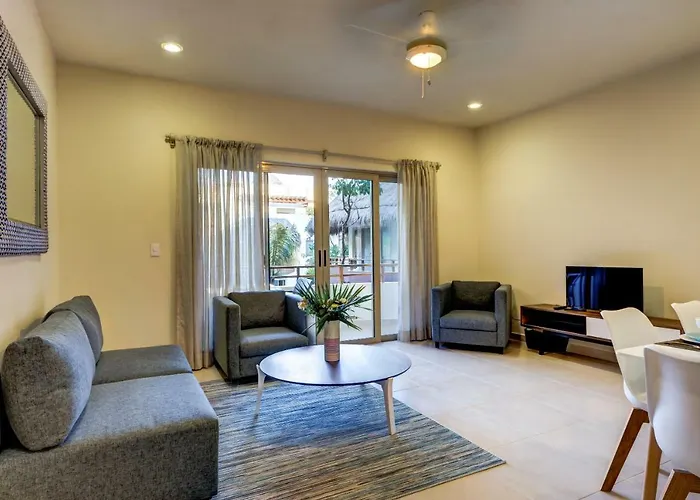 Complex With An Alluring Pool & Tropical Vibes By Stella Rentals! Apartamento Tulum